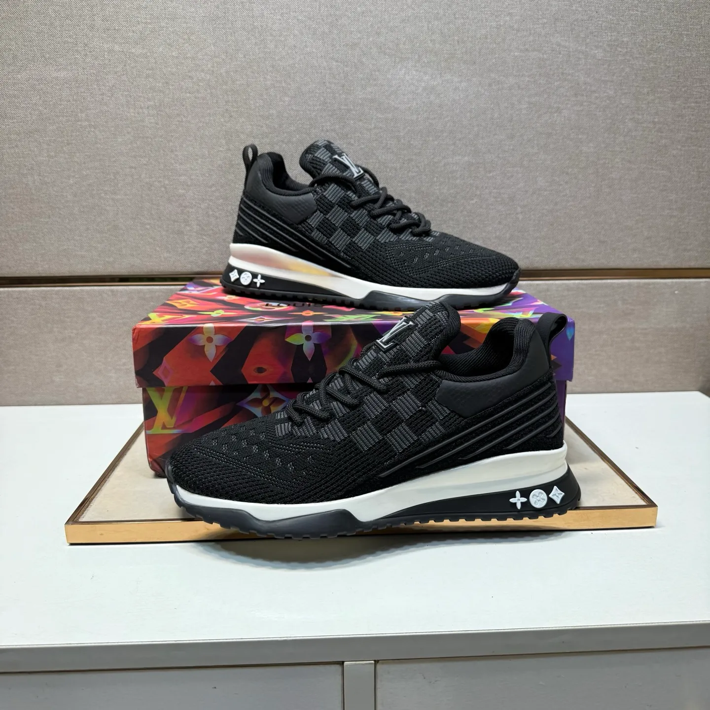 ⬛️Men's shoes 💰p480 [LV～] Men's casual shoes 2025z cabinet sales simultaneously 🔶Size: 38-44 #️⃣ 🔷7 colors🔜The upper is made of multi-material splicing➕Mesh lining, comfortable and breathable, sole: original comfortable and wear-resistant outsole, ⚠️real thing📱photographed🎬real thing is better📢📢📢
